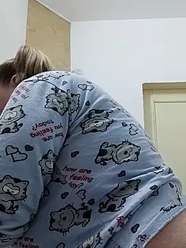 Kiss Eva online show from February 23, 8:28 am