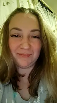 Kiss Eva online show from February 25, 5:04 pm