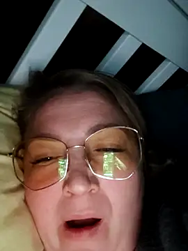 Kiss Eva online show from September 28, 10:37 pm