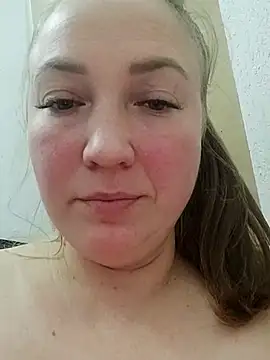 Kiss Eva online show from October 24, 8:16 pm