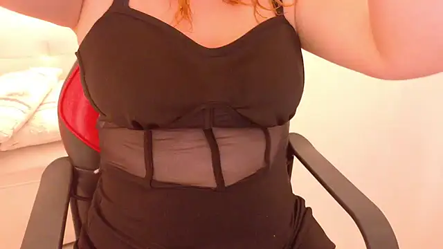 Snapshot of Angel_saez chatting on October 1, 10:32 am Angel saez online show from October 1, 10:32 am