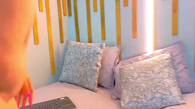 Snapshot of Angel_saez chatting on October 5, 11:08 am Angel saez online show from October 5, 11:08 am