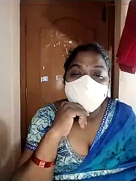 Snapshot of Megha_21 chatting on November 11, 5:13 pm Megha 21 online show from November 11, 5:13 pm