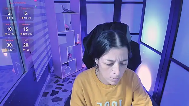 ShaunaDream online show from September 16, 3:51 am