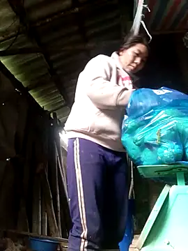 quynhkoolbae online show from November 13, 1:48 am