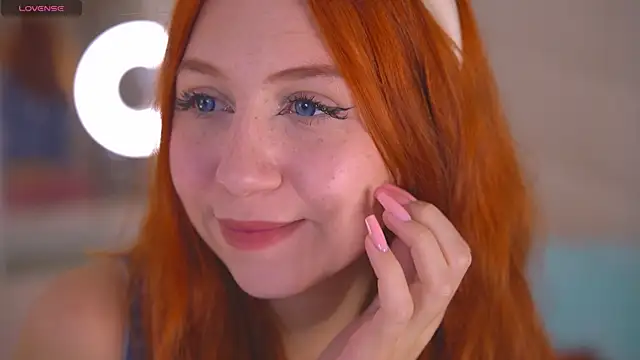 Snapshot of Venelopa chatting on October 14, 3:02 pm Venelopa online show from October 14, 3:02 pm