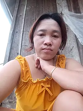 miumiu 00 online show from October 31, 12:55 am