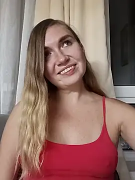 Snapshot of KisaVixen chatting on September 12, 6:52 pm KisaVixen online show from September 12, 6:52 pm