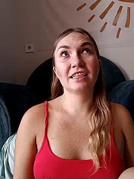 Snapshot of KisaVixen chatting on September 23, 10:07 am KisaVixen online show from September 23, 10:07 am