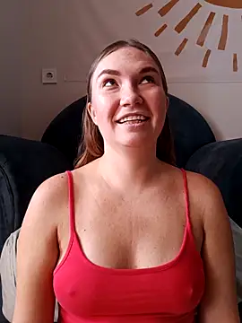 Snapshot of KisaVixen chatting on September 26, 8:18 am KisaVixen online show from September 26, 8:18 am