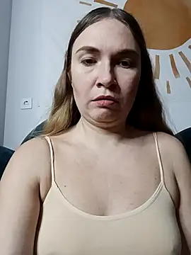 Snapshot of KisaVixen chatting on November 22, 4:17 pm KisaVixen online show from November 22, 4:17 pm