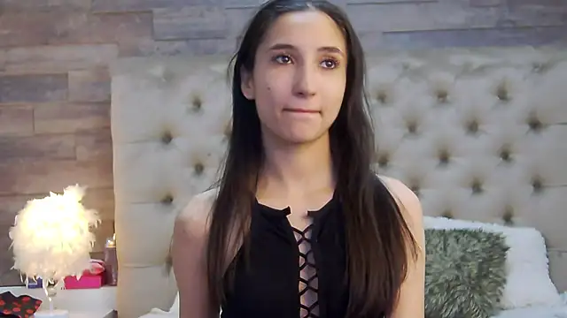 Snapshot of CarolinaBlair chatting on September 28, 4:40 am CarolinaBlair online show from September 28, 4:40 am