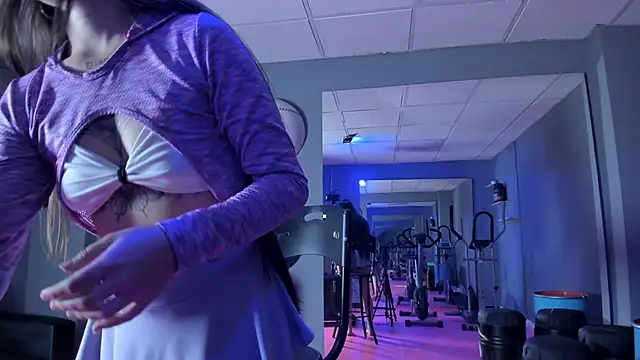 VelvetGreen online show from November 21, 2:49 pm