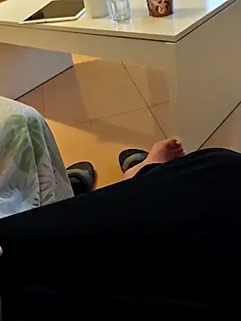 t-dog26 online show from December 17, 4:18 am