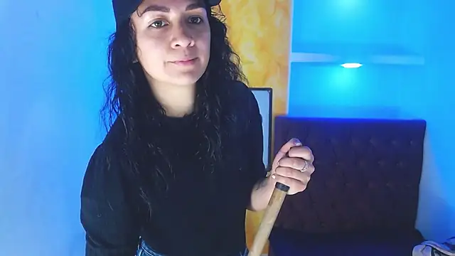 alison moon7 online show from September 20, 12:39 pm