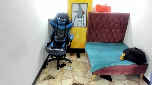 alison moon7 online show from November 12, 11:54 am