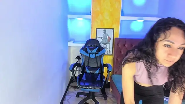 alison moon7 online show from November 21, 12:37 pm