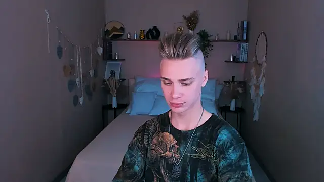 LawrenceMiles online show from September 12, 10:48 am