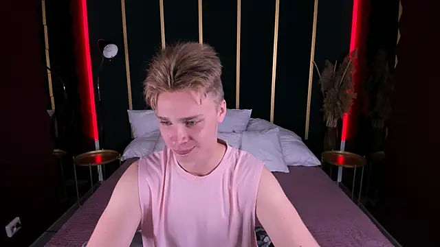 LawrenceMiles online show from October 13, 10:37 am