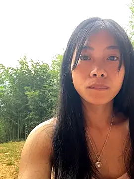 EmLy02 online show from October 10, 11:59 pm