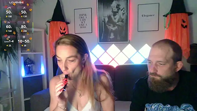 XBellaXundXUweX online show from October 15, 8:47 am