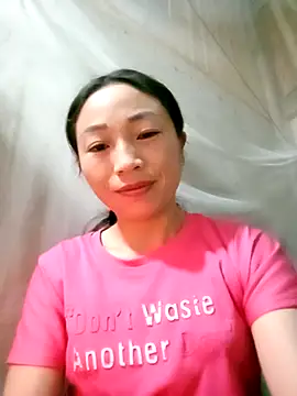 lucybaby00 online show from November 25, 7:47 pm