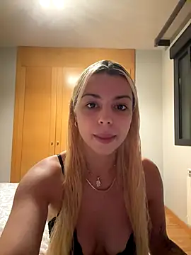 NoeliaGarcia17 online show from September 19, 7:03 pm