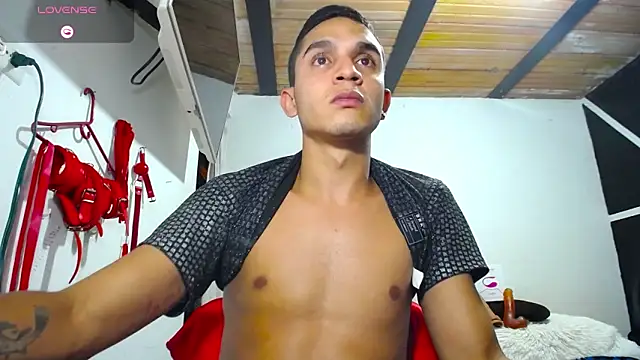 Angel latinboy online show from January 11, 1:27 am