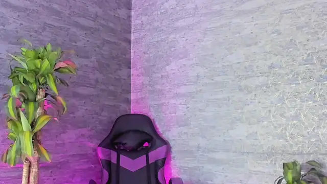 Snapshot of ArthurCox chatting on September 13, 11:48 pm ArthurCox online show from September 13, 11:48 pm