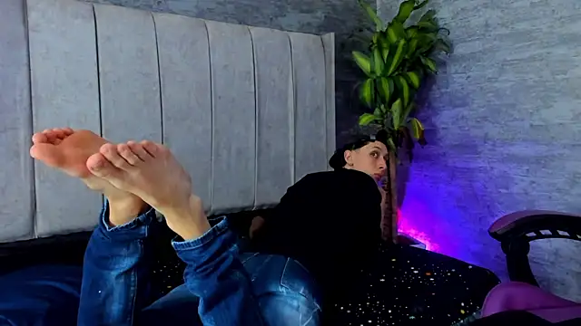 Snapshot of ArthurCox chatting on October 29, 7:37 pm ArthurCox online show from October 29, 7:37 pm