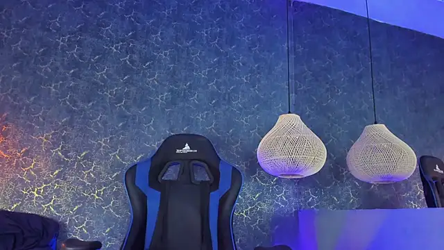 Snapshot of ArthurCox chatting on November 22, 5:34 pm ArthurCox online show from November 22, 5:34 pm