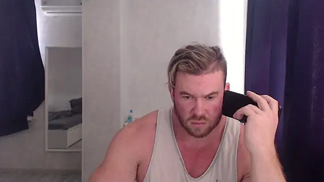 Snapshot of ThorHemsworthRU chatting on December 16, 10:29 am ThorHemsworthRU online show from December 16, 10:29 am