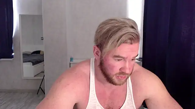 Snapshot of ThorHemsworthRU chatting on March 2, 10:45 am ThorHemsworthRU online show from March 2, 10:45 am