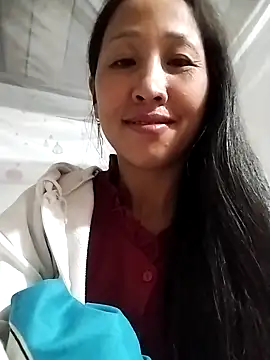 cute love00 online show from November 6, 2:07 pm