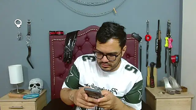 Snapshot of Stevens_db chatting on November 14, 9:24 pm Stevens db online show from November 14, 9:24 pm