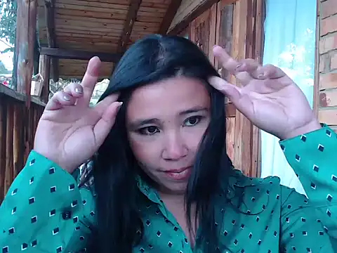 Snapshot of magiadeisis chatting on October 4, 12:14 pm magiadeisis online show from October 4, 12:14 pm