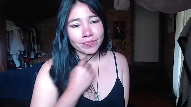 Snapshot of magiadeisis chatting on October 7, 3:53 pm magiadeisis online show from October 7, 3:53 pm