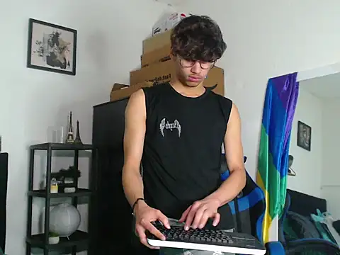 Snapshot of Gael_Jones chatting on September 14, 6:12 am Gael Jones online show from September 14, 6:12 am