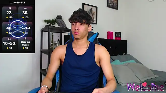 Snapshot of Gael_Jones chatting on November 5, 3:50 am Gael Jones online show from November 5, 3:50 am