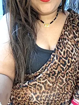 indian-hotmilfs online show from October 4, 10:30 pm