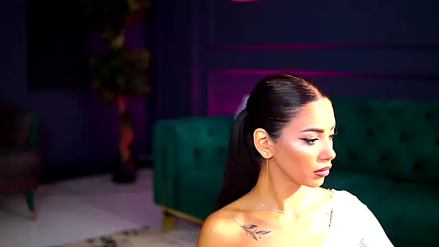 Snapshot of SiennaRuh chatting on September 20, 6:36 am SiennaRuh online show from September 20, 6:36 am