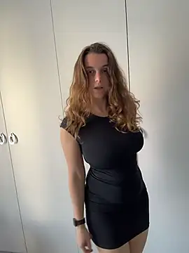 TenderLaGlamor online show from December 1, 12:10 pm