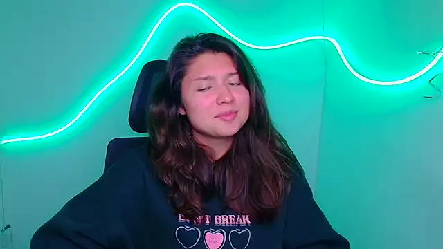 Sandra Curly online show from September 19, 9:15 pm