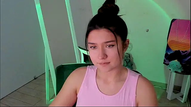 Sandra Curly online show from December 2, 8:15 pm