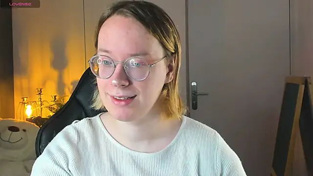 Snapshot of Amanda_Butlerr chatting on November 10, 10:36 am Amanda Butlerr online show from November 10, 10:36 am