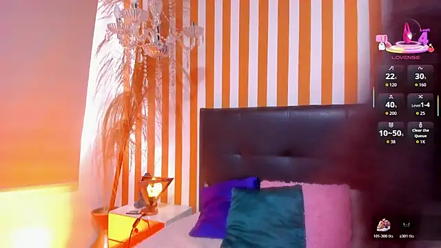 LunaToledo online show from October 21, 12:39 pm