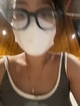 Snapshot of bunny_b4nny chatting on September 19, 7:43 am bunny b4nny online show from September 19, 7:43 am