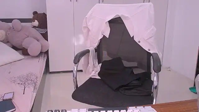 Snapshot of bunny_b4nny chatting on October 10, 6:34 am bunny b4nny online show from October 10, 6:34 am