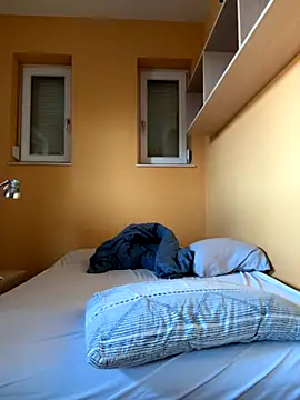 Snapshot of Raveman chatting on October 24, 7:38 am Raveman online show from October 24, 7:38 am