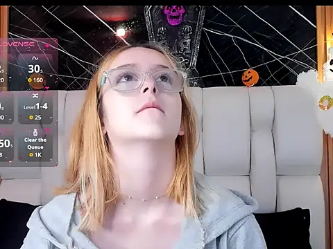 kristal joi dl online show from October 29, 12:18 pm